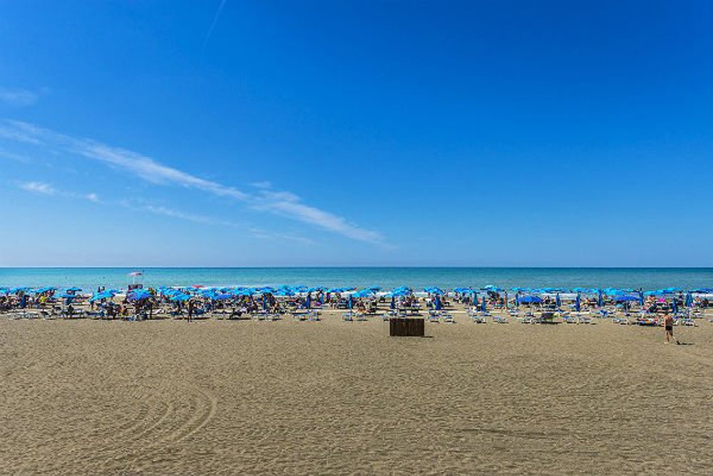 Camping-Village-Tuscia-Tirrenica-Beach[1].jpg